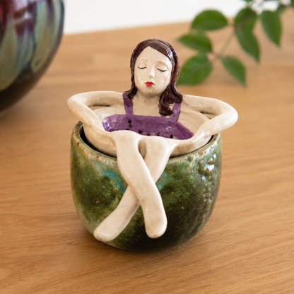 ☕Whimsical Sitting Lady Ceramic Tea Strainer Collection