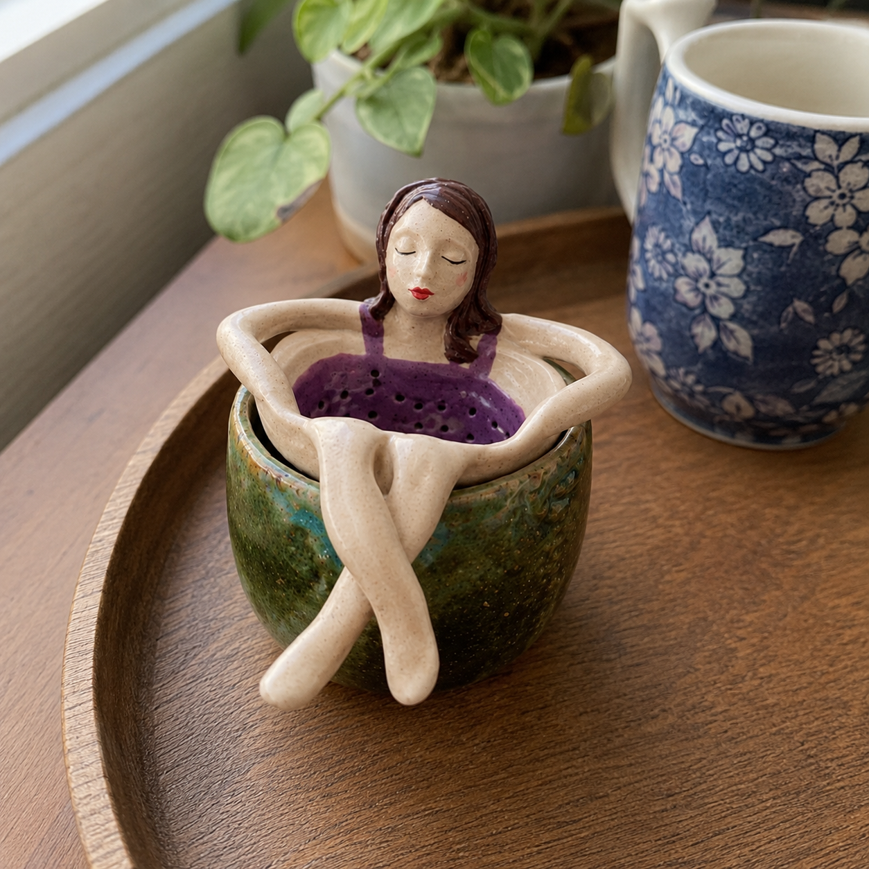 ☕Whimsical Sitting Lady Ceramic Tea Strainer Collection