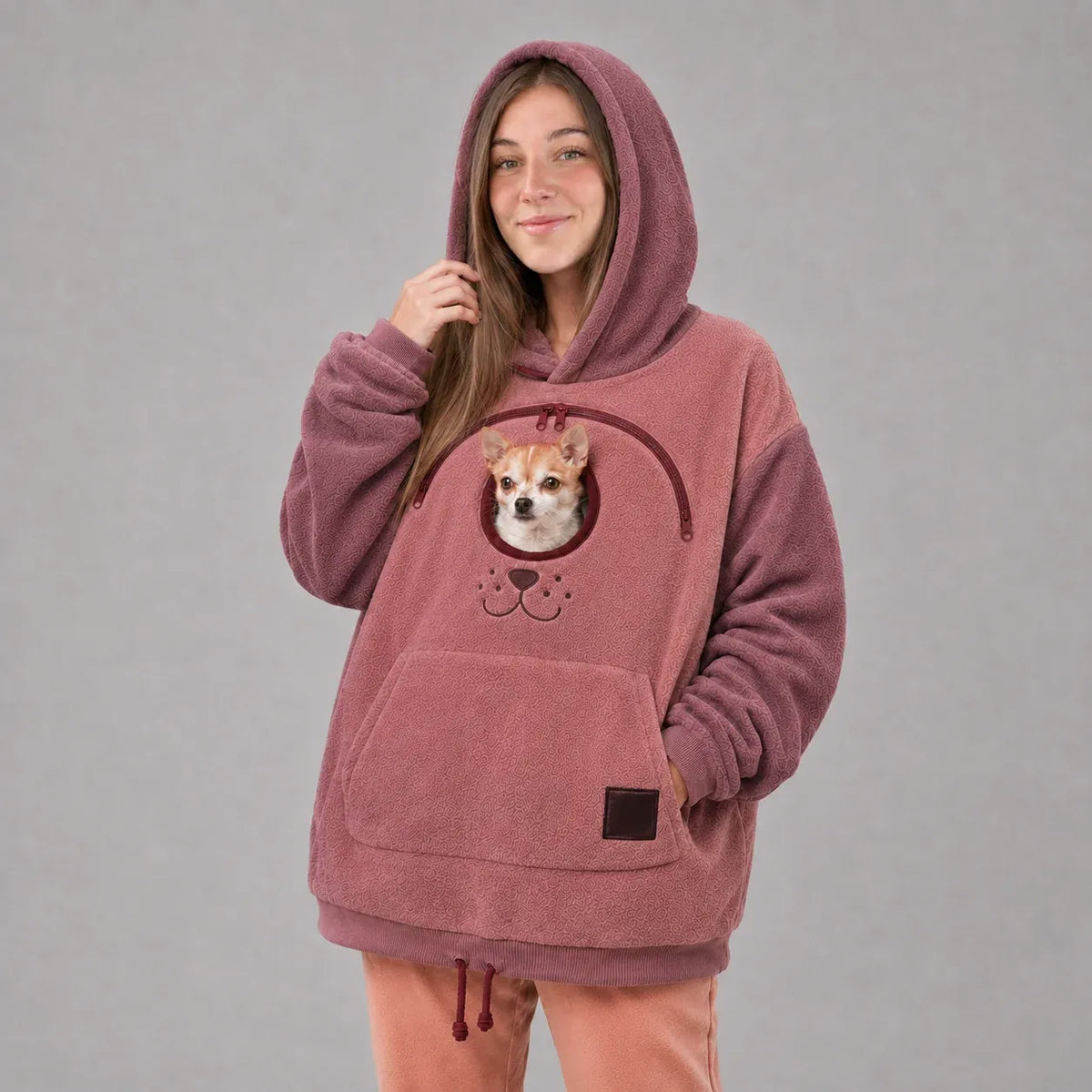 ⏰LAST DAY 50% OFF 🐾 Stay-Close Cuddle Hoodie™ – Cozy Hands-Free Pouch for Cats & Small Dogs